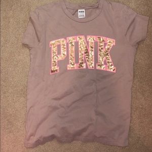 Pink VS T-shirt
